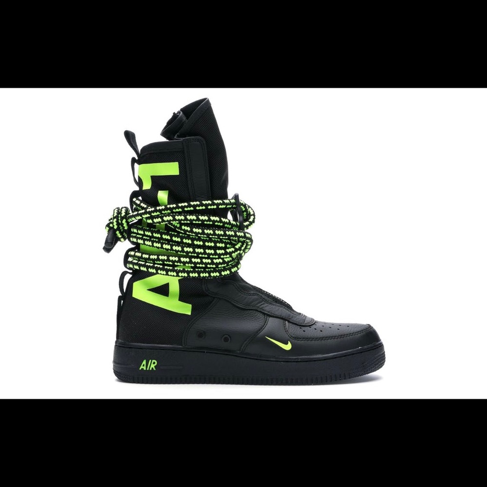 Nike Air Force 1 | Size 12 - Picture 13 of 14